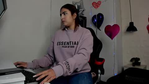 angel hardy online show from March 7, 12:12 pm