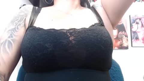 Angel online show from February 8, 12:49 am