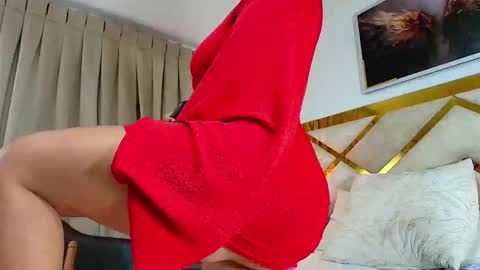 Nicolle  online show from March 3, 11:49 am