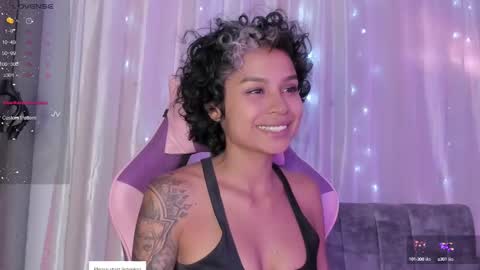 Snapshot of angel_smile18 chatting on February 11, 7:27 pm angel online show from February 11, 7:27 pm