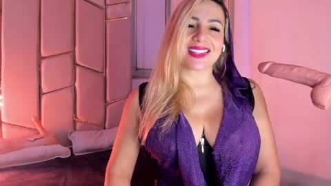 Angel  online show from March 31, 5:24 pm