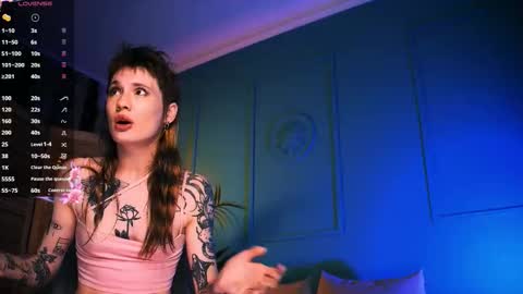 Snapshot of angela_fog chatting on October 20, 9:51 pm angela_fog online show from October 20, 9:51 pm