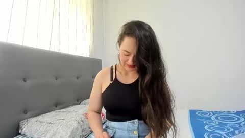 angela_nix online show from March 10, 3:30 pm