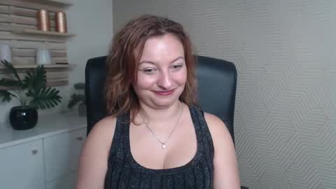 Angela online show from October 31, 7:45 am