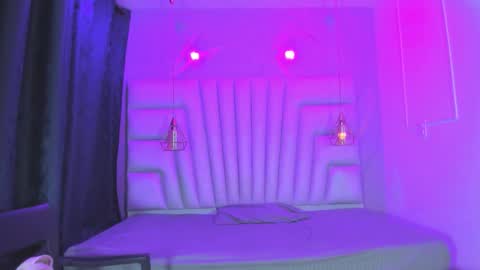 ANGELA online show from March 7, 2:24 pm