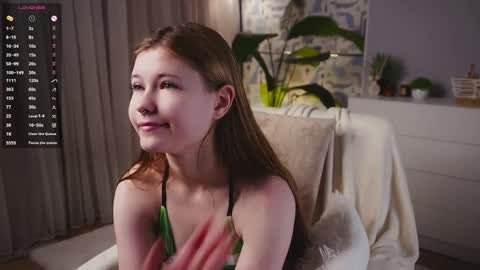 Mary online show from March 25, 12:19 pm