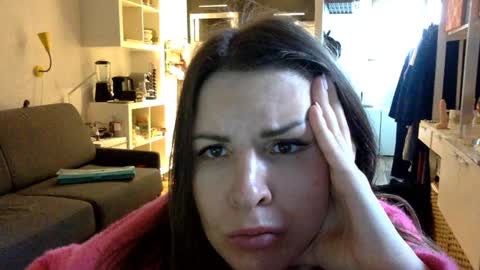 Angela online show from February 23, 4:50 pm