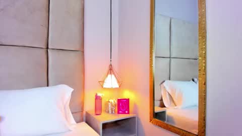 angelag_ online show from February 26, 8:08 pm