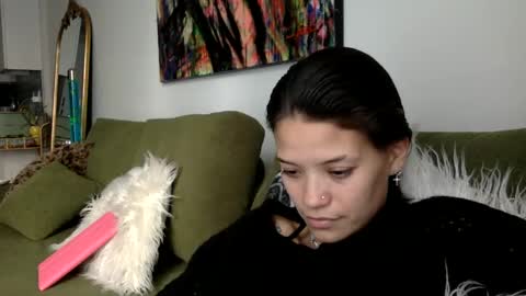 Snapshot of angelia01m chatting on October 1, 10:04 pm angelia01m online show from October 1, 10:04 pm