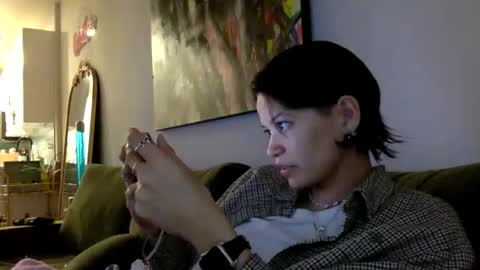 angelia01m online show from December 18, 11:20 pm