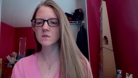 AngelicAngel online show from March 11, 5:35 pm