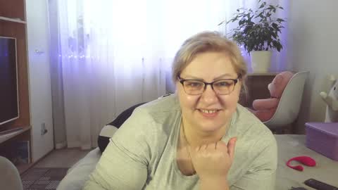 AngelinaGlam online show from December 13, 12:06 pm