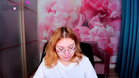 AngelinaLow online show from January 11, 6:29 am