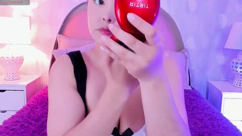 angeline online show from March 18, 12:21 pm