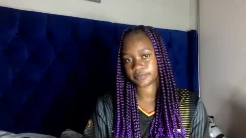 angelkyla online show from November 25, 5:15 pm