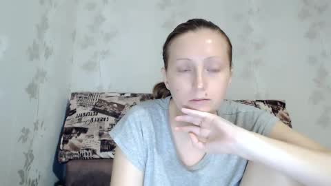 Snapshot of angellllsexy chatting on October 27, 5:19 pm Galina online show from October 27, 5:19 pm
