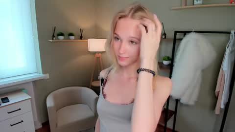 Maya online show from May 13, 9:48 am
