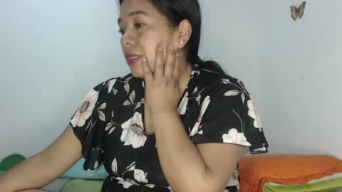 rebeca online show from July 14, 1:39 am