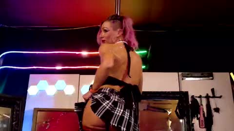 Madison Marie online show from October 18, 5:32 am