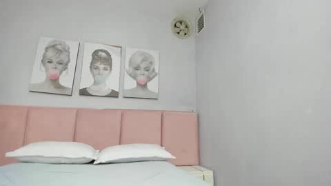 Angel  online show from March 8, 9:57 am