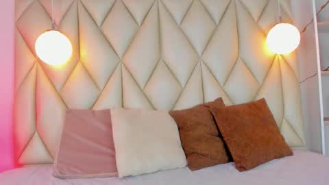 ANGIE online show from November 5, 2:44 pm