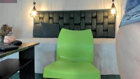 ANGIE online show from September 28, 3:28 pm