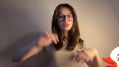 Lisa online show from September 14, 3:32 pm