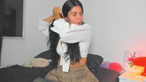 Snapshot of ani_mila chatting on September 15, 3:59 am Ani online show from September 15, 3:59 am