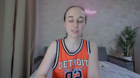 anikabloom online show from February 13, 7:56 am