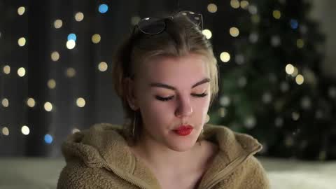 AnishaVivo online show from January 12, 12:21 pm