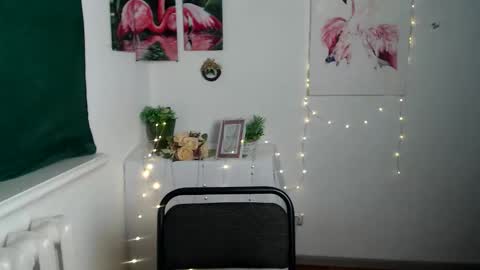 Snapshot of anitaa_a chatting on October 24, 5:25 am anitaa_a online show from October 24, 5:25 am