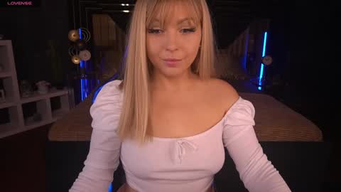 Anita online show from February 5, 3:20 pm