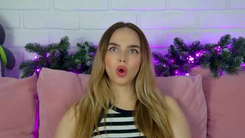 AnitaVenture online show from December 20, 5:22 am