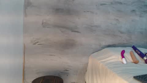 Hello My name is NaiaraPv is OPEN online show from March 7, 4:33 pm