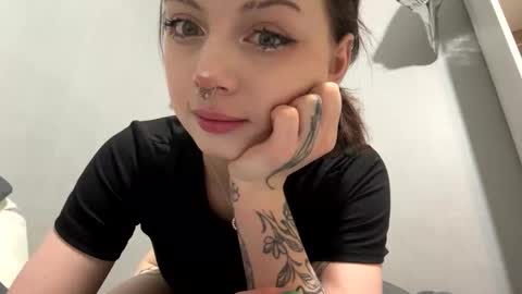 AnmiXHot online show from October 24, 10:39 pm