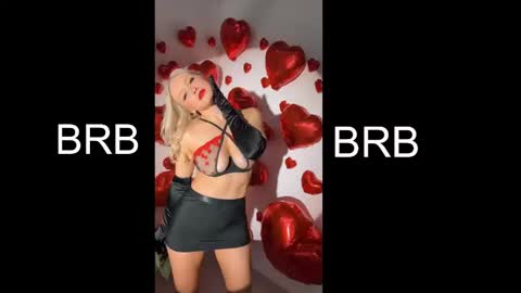 Snapshot of anna_bonbon chatting on February 14, 2:33 pm anna_bonbon online show from February 14, 2:33 pm