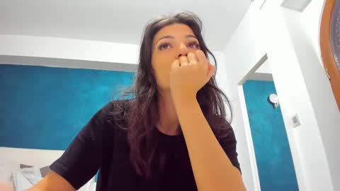 Anna online show from February 16, 9:48 am