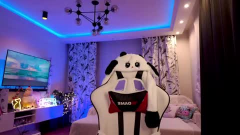 Anna online show from April 17, 2:35 am