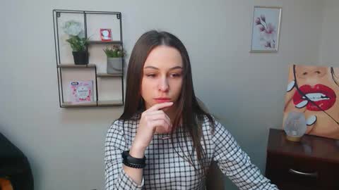 anna_sia_ online show from December 3, 9:33 am