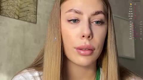 Snapshot of anna_ssweety chatting on September 30, 12:33 pm Anna  fansly anna sssweety online show from September 30, 12:33 pm