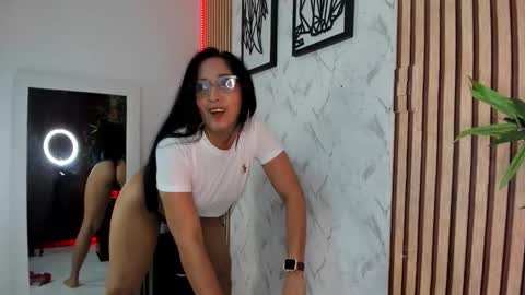 Annaarela online show from November 20, 11:44 am