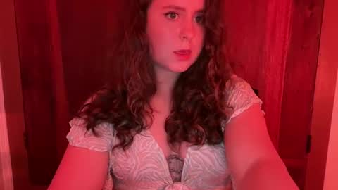 Snapshot of annabelle1614 chatting on February 19, 5:38 am Annabelle Haze online show from February 19, 5:38 am