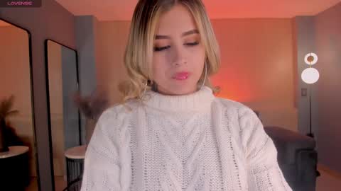 Anna Brooks  online show from February 11, 7:59 pm