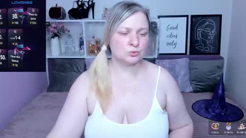 AnnaCherri online show from October 27, 3:02 am