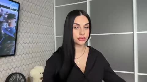 CLEOPATRA online show from January 17, 10:00 am