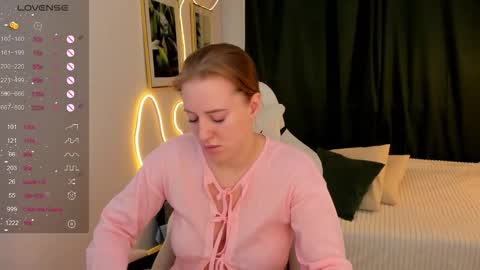 annagrees1 online show from January 6, 5:38 pm