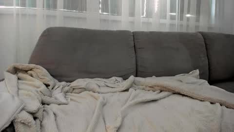 annaise  online show from February 11, 12:06 pm