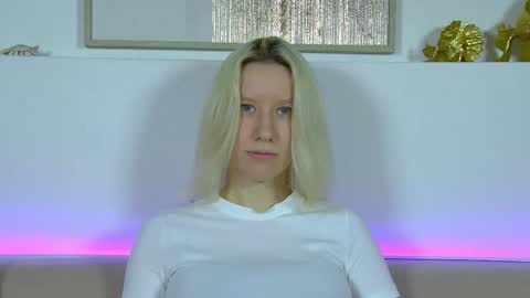 Anna online show from November 26, 6:58 am