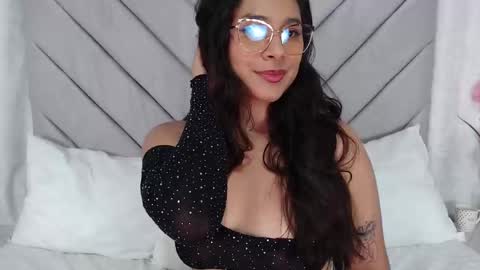 Anna online show from March 5, 4:35 pm