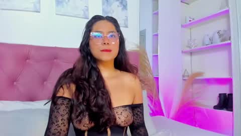 Anna online show from March 10, 10:50 am